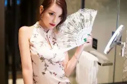 “假洋牌”优思益翻车事件：网红集体致歉背后的品牌包装术与流量陷阱